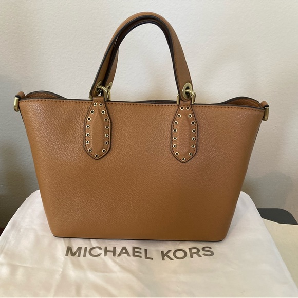 Pre-Loved MICHAEL by Michael Kors Brooklyn Convertible Pebbled Leather Satchel - Picture 2 of 5
